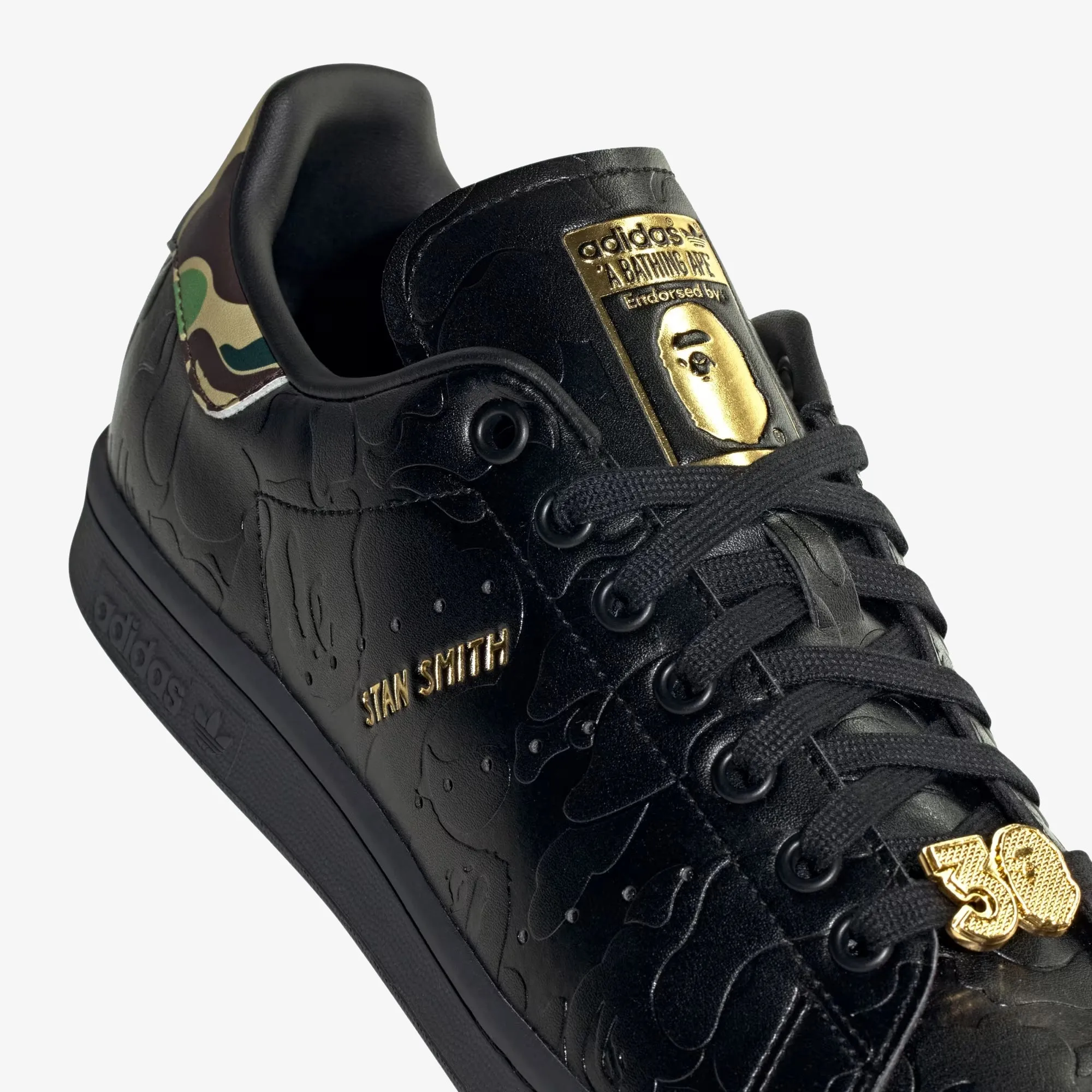 Adidas Originals | X BAPE STAN SMITH { CORE BLACK/GOLD METALLIC