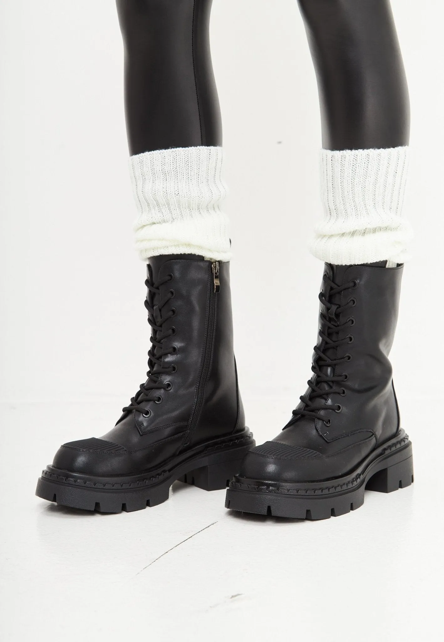 Elegant Lace-up Ankle Boots - Black