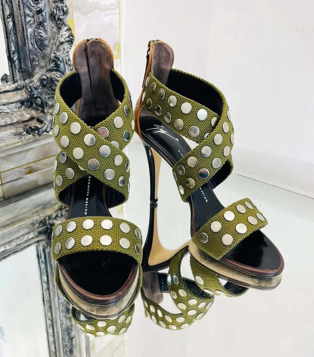 Giuseppe Zanotti Studded Sandals. Size 39