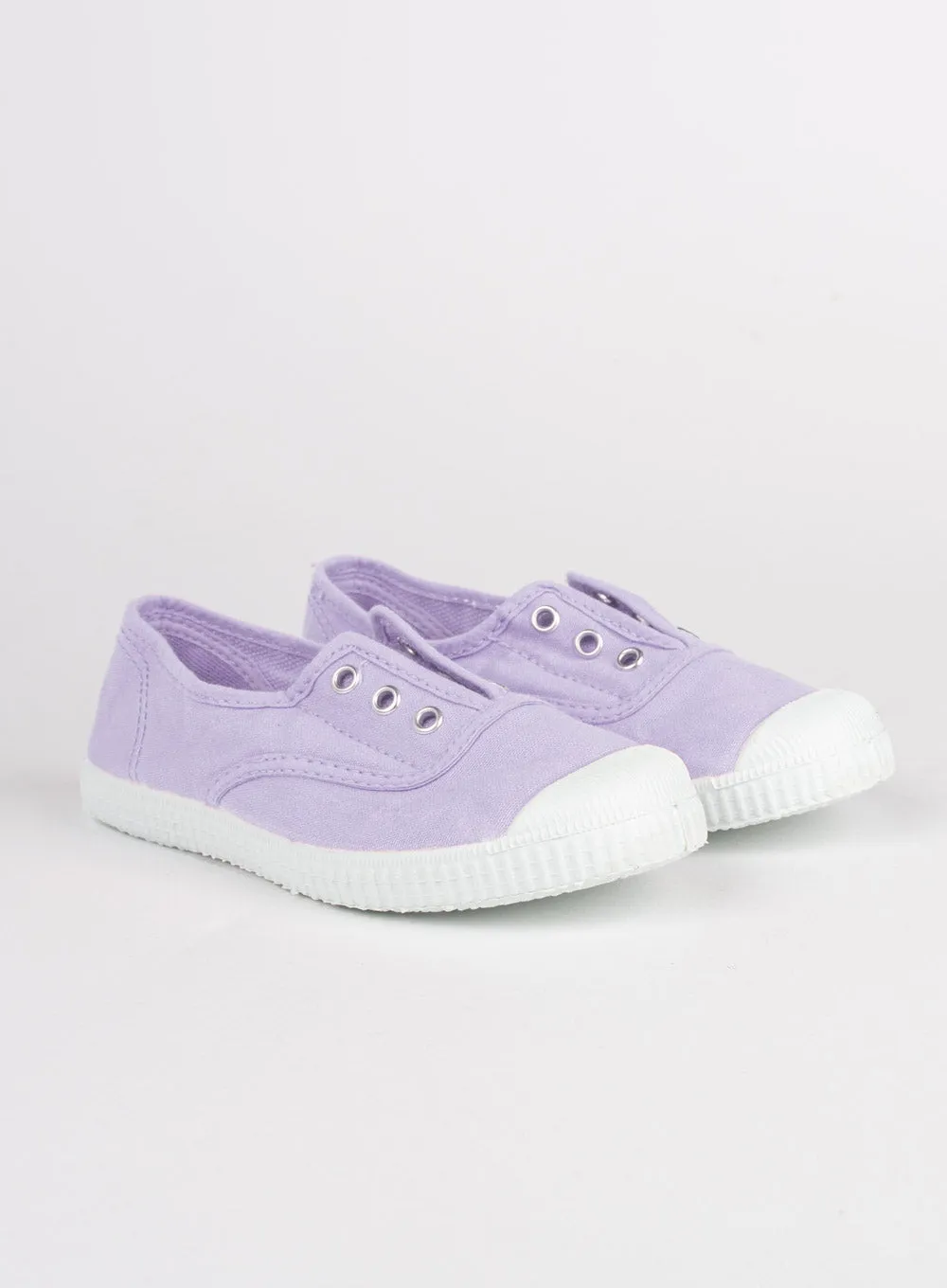 Hampton Canvas Plum Plimsolls in Lilac