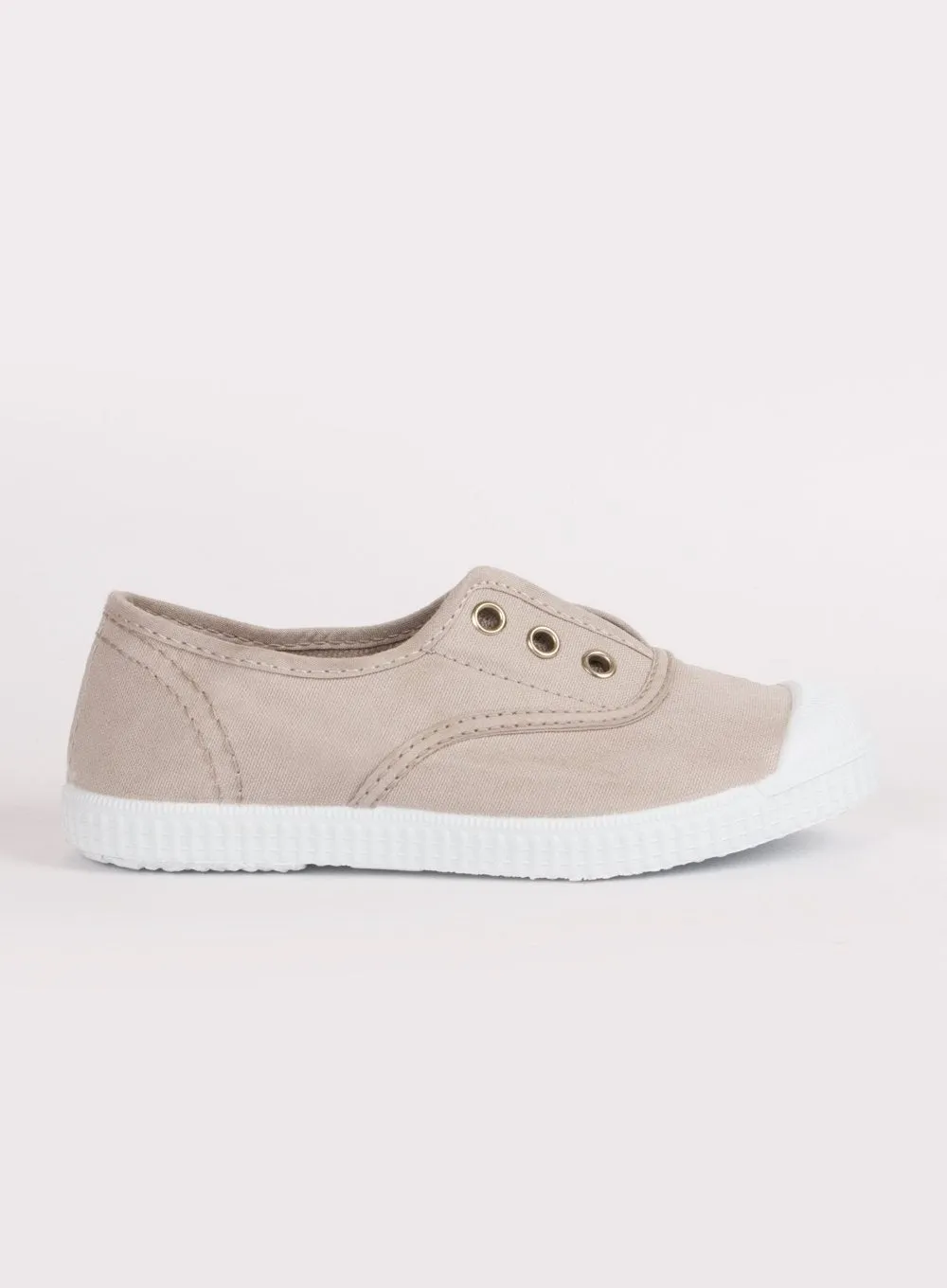 Hampton Canvas Plum Plimsolls in Putty