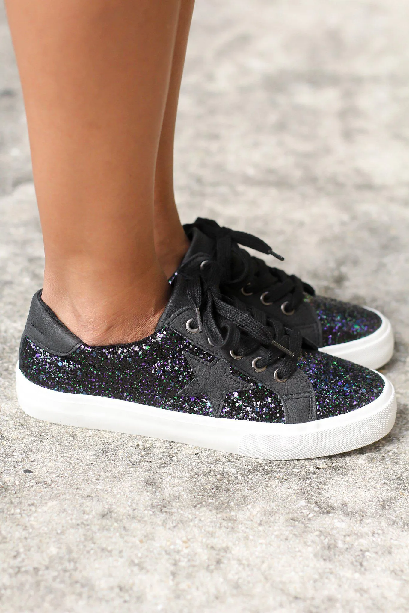 Illana Black Sneakers