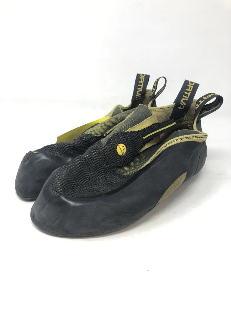 LaSportiva Slipper Climbing Shoes, Black/Yellow, 39.5