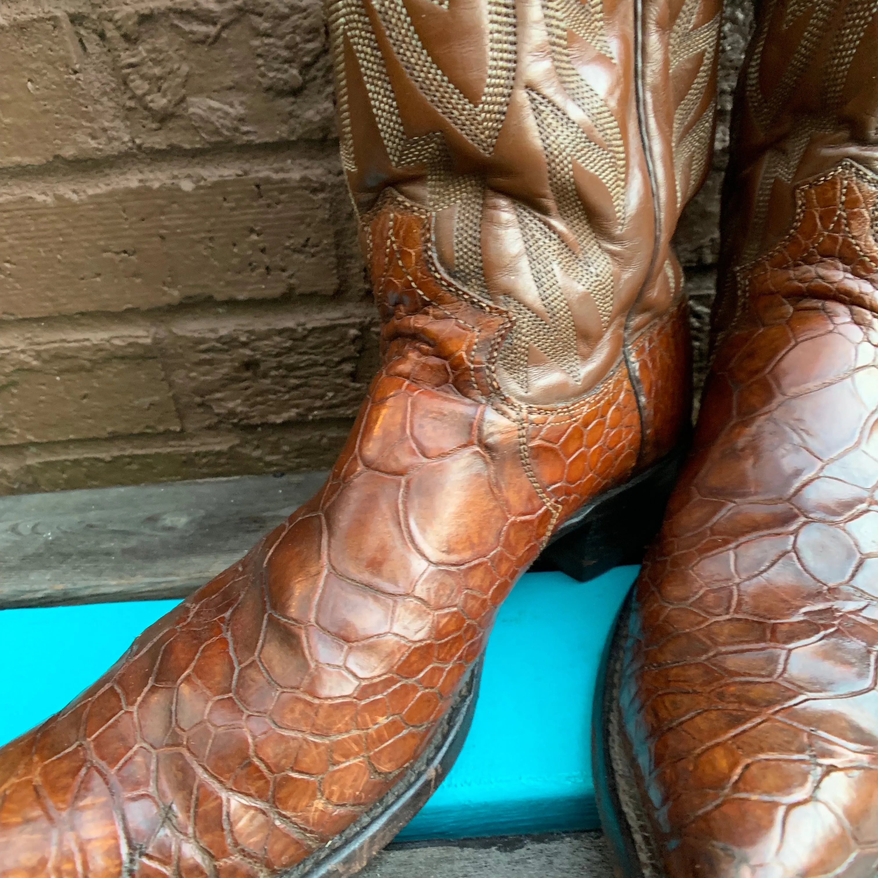 Men’s Vintage Cognac Justin Pull-On Cowboy Boots