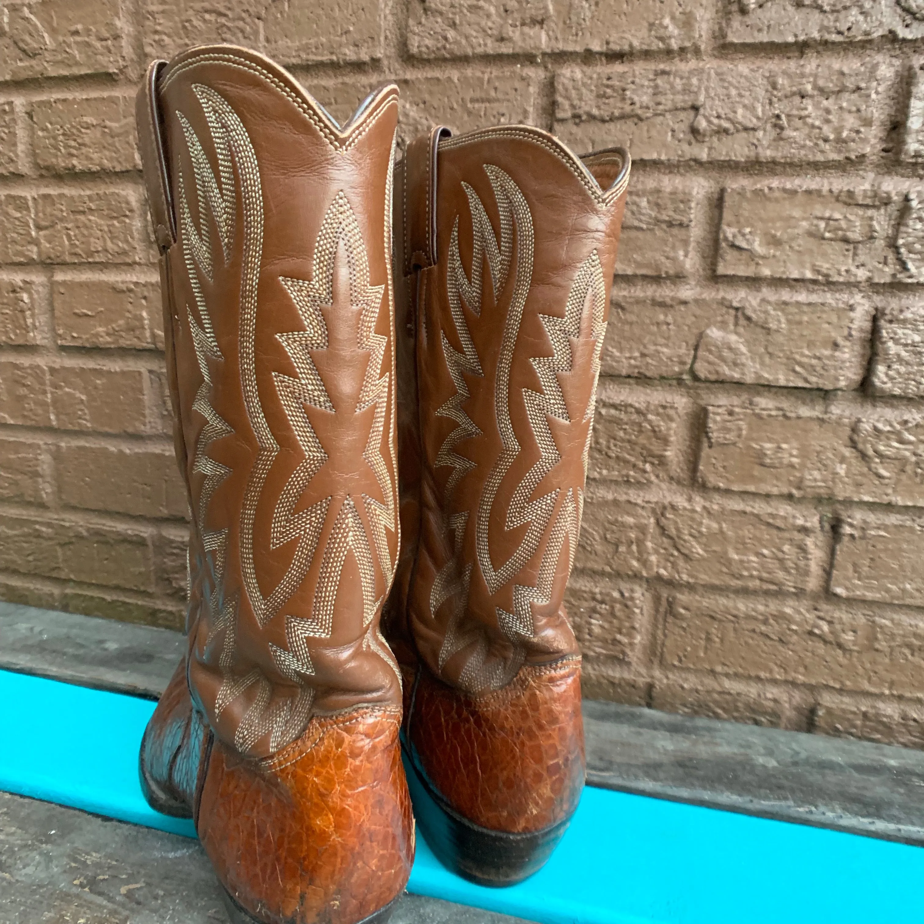 Men’s Vintage Cognac Justin Pull-On Cowboy Boots