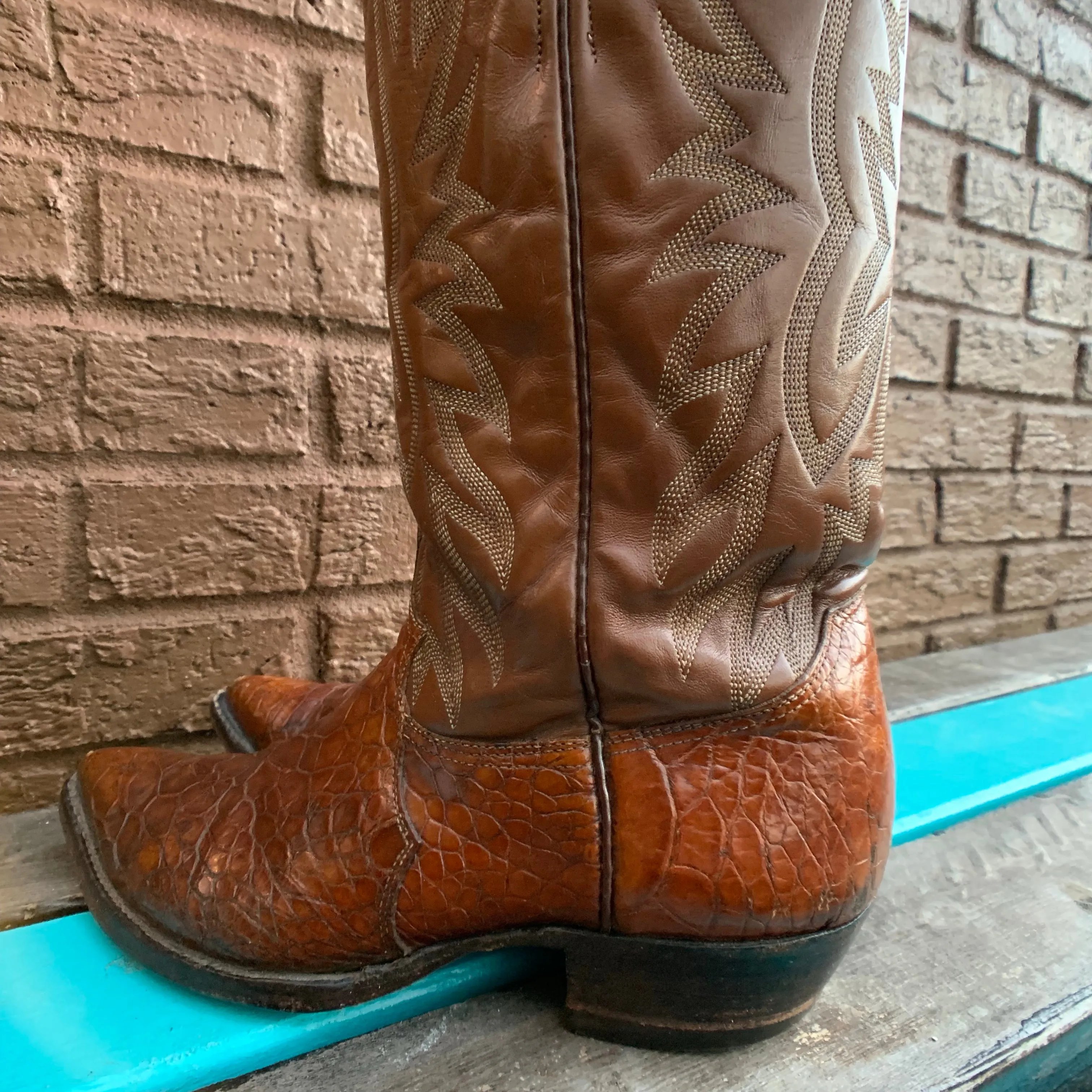 Men’s Vintage Cognac Justin Pull-On Cowboy Boots