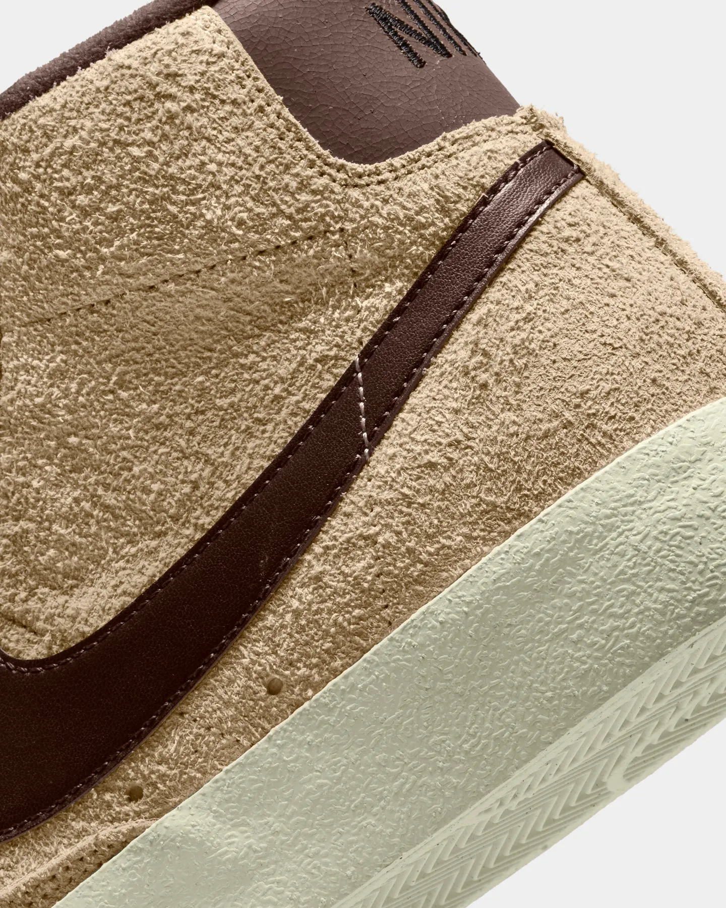 Nike Blazer Mid '77 Premium Vintage Rattan/Light Chocolate