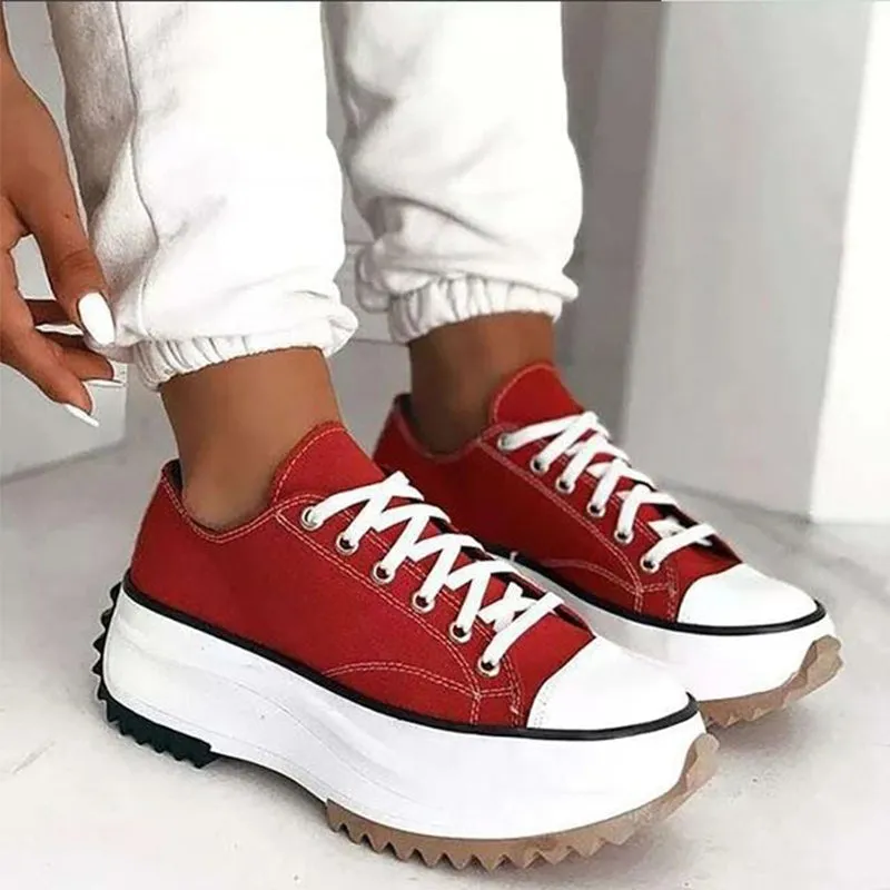 Stylish canvas shoes with thick soles for women