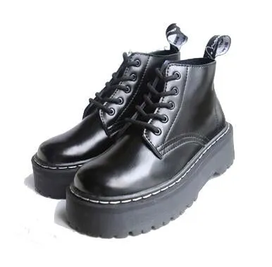 The combatboots shoes.