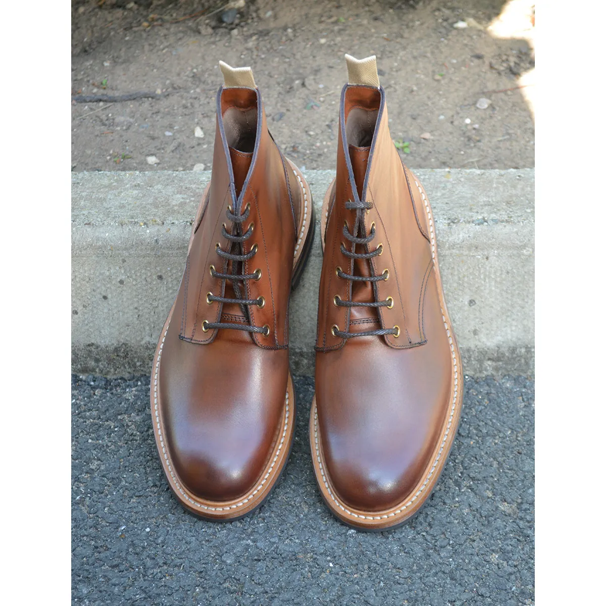 Trickers Bernwood - Chestnut