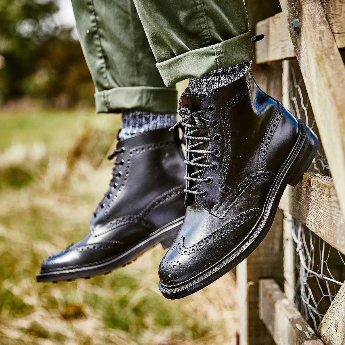 TRICKER'S Stow Boots - Mens Dainite or Leather Sole - Black Calf