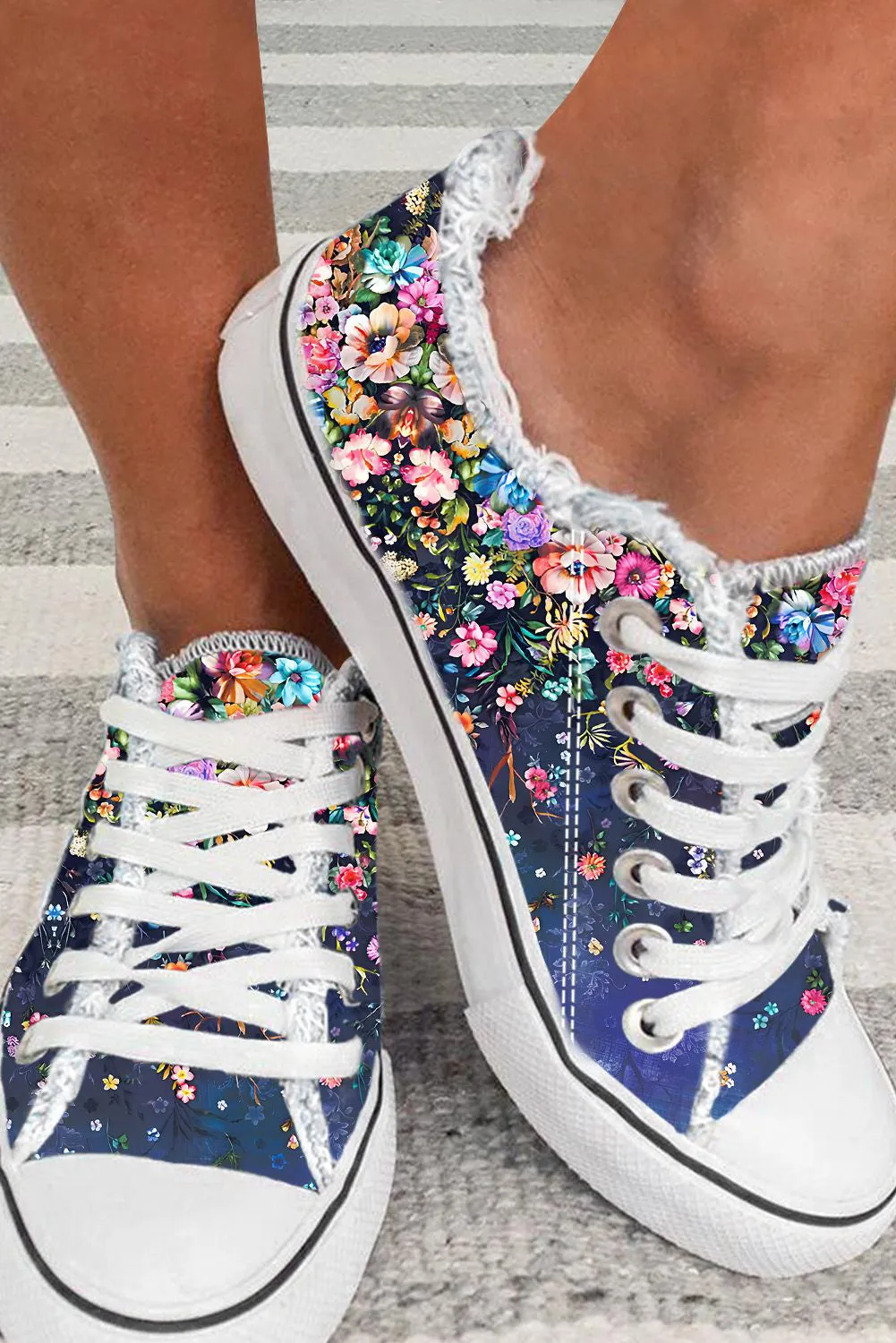 Women's Canvas Shoes Floral Print Lace up Casual Shoes Sneakers Walking Shoe