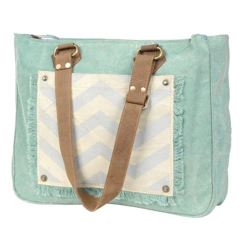 Zig Zag Pattern Pocket Shoulder Bag